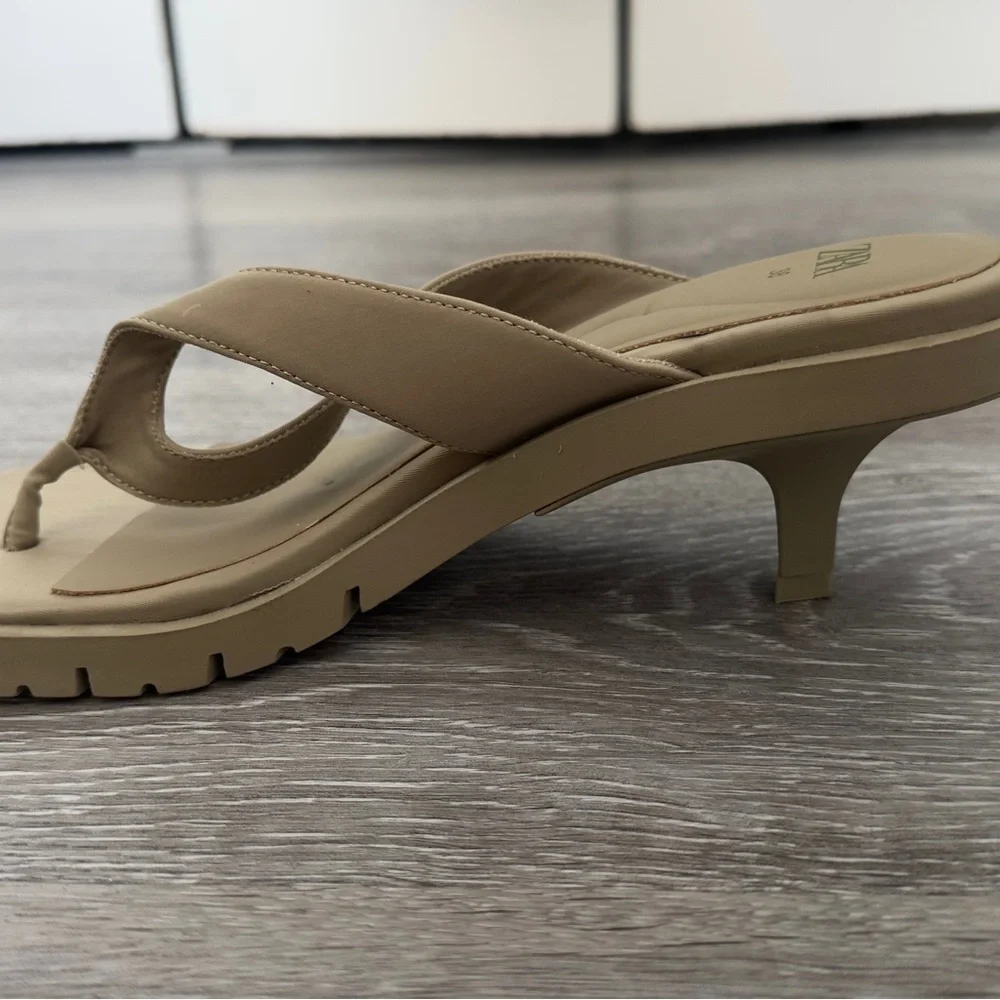 Zara Beige Heel Thong Sandals - Size 38 (US 7.5-8) - Picture 6 of 6